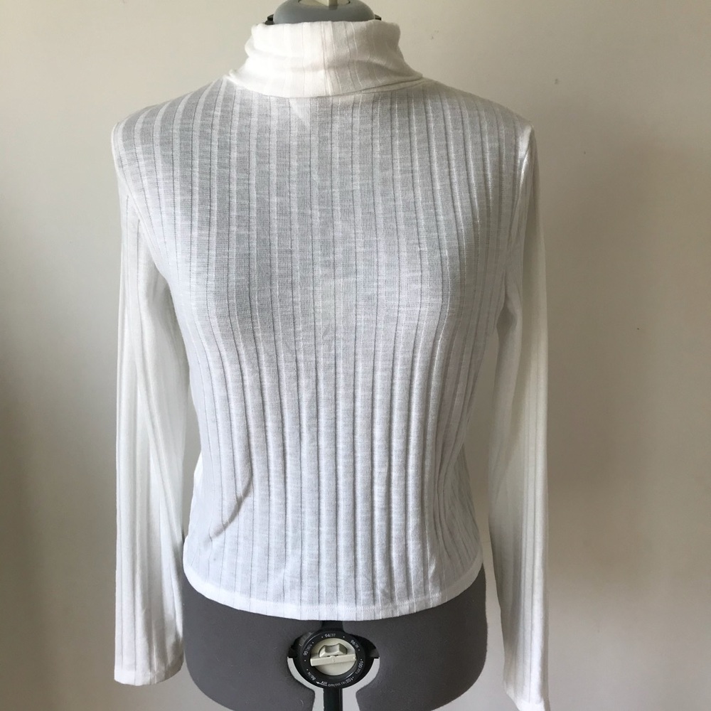 White turtleneck top from H&M